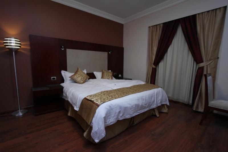Nuzol Tala Hotel Khafji Eksteriør billede